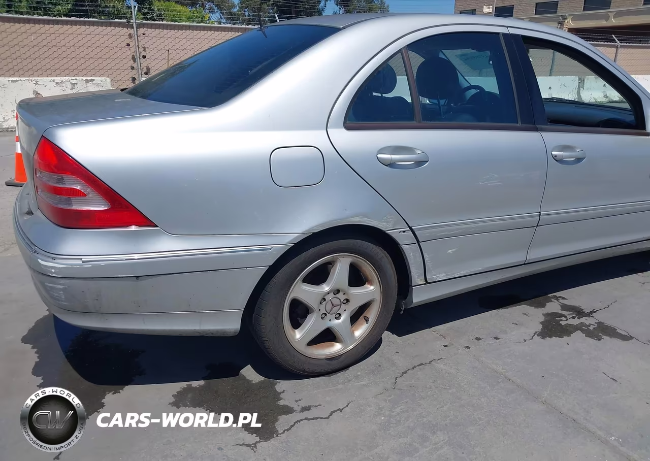 2002 Mercedes-Benz C 240 VIN:WDBRF61J02F185505 - 6