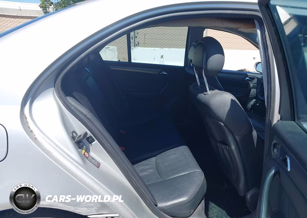 2002 Mercedes-Benz C 240 VIN:WDBRF61J02F185505 - 8