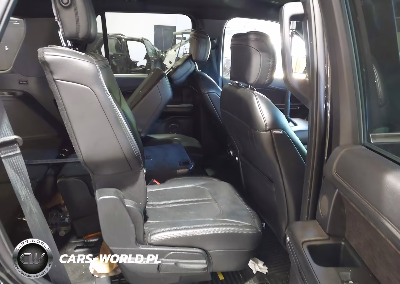2018 Ford Expedition Limited VIN:1FMJU1KT1JEA23244 - 8