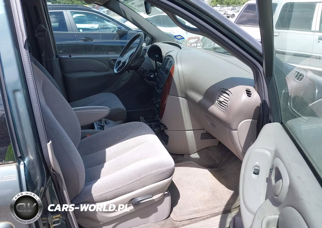2003 Chrysler Town & Country Lxi VIN:2C8GP54L43R384949 - 5