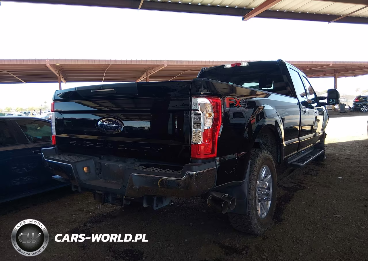 2017 Ford F-350 Xlt VIN:1FT8W3BT4HEF36653 - 4