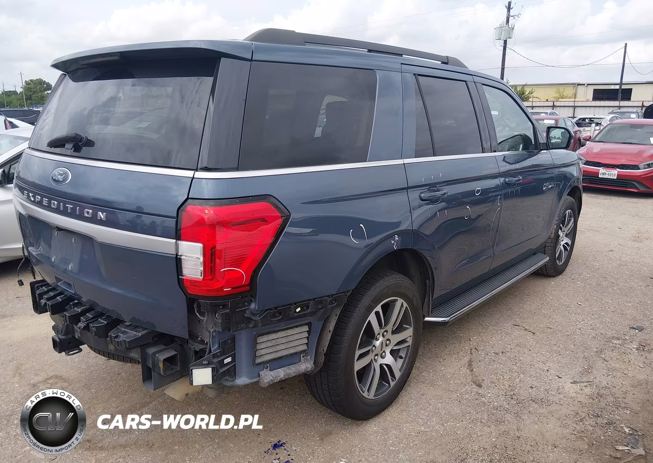 2022 Ford Expedition Xlt VIN:1FMJU1HT8NEA17017 - 4