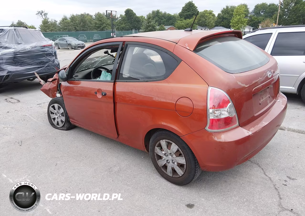 2009 Hyundai Accent Gs VIN:KMHCM36C59U106613 - 3