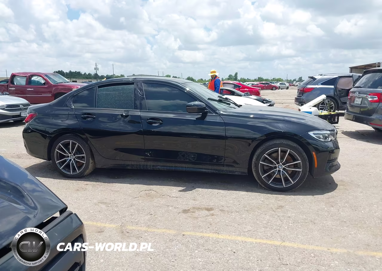 2022 BMW 330I xDrive VIN:3MW5R7J04N8C26409 - 13