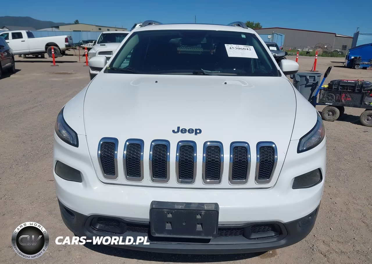 2018 Jeep Cherokee Latitude Plus 4X4 VIN:1C4PJMLB5JD535898 - 12