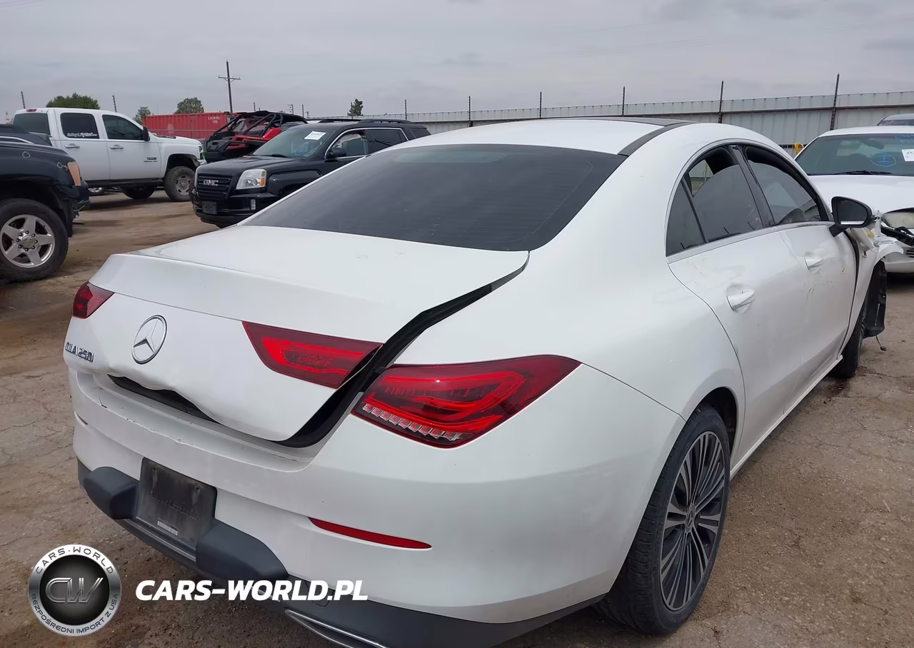 2021 Mercedes-Benz Cla 250 VIN:W1K5J4GB8MN233494 - 4