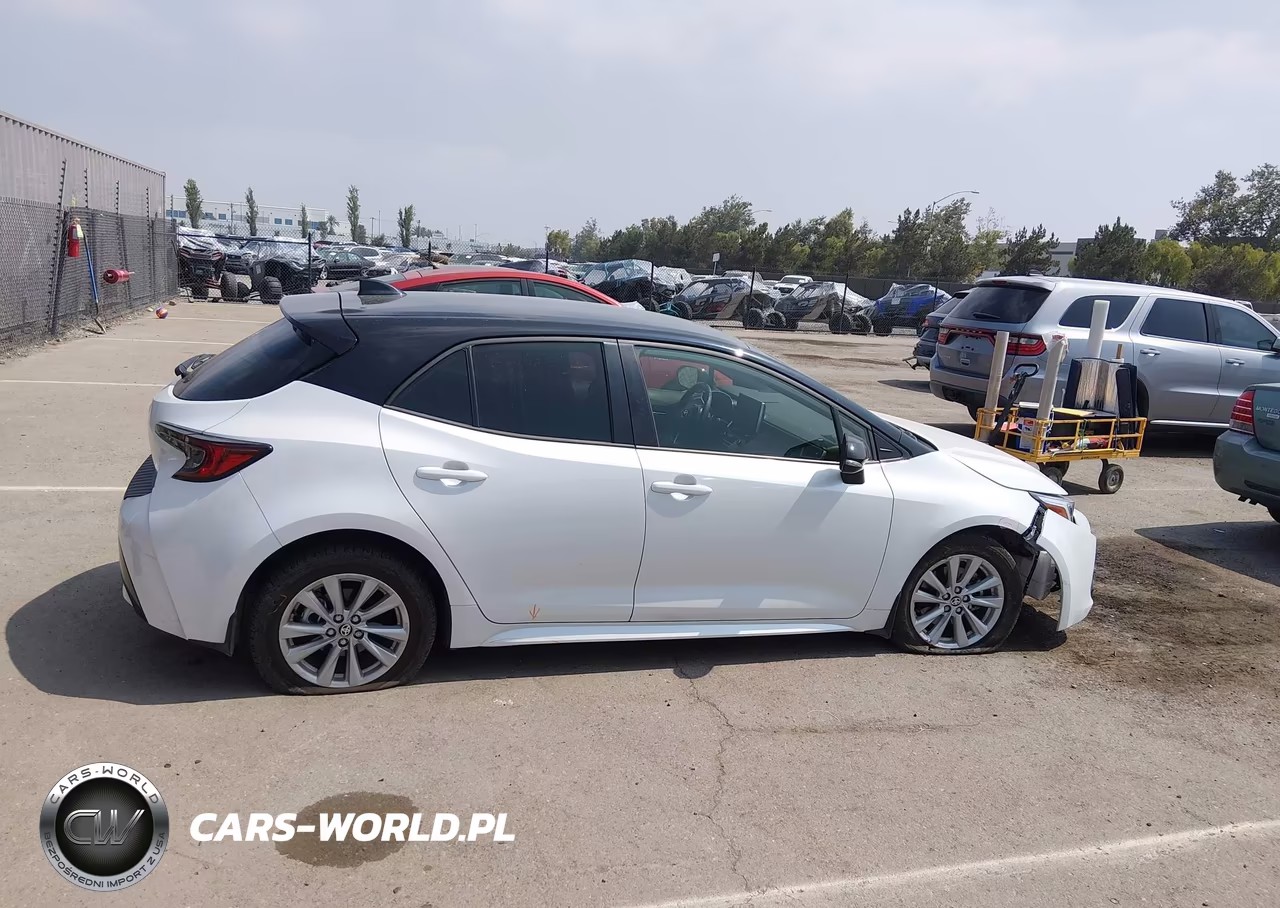 2025 Toyota Corolla Se VIN:JTND4MBE3S3247953 - 13