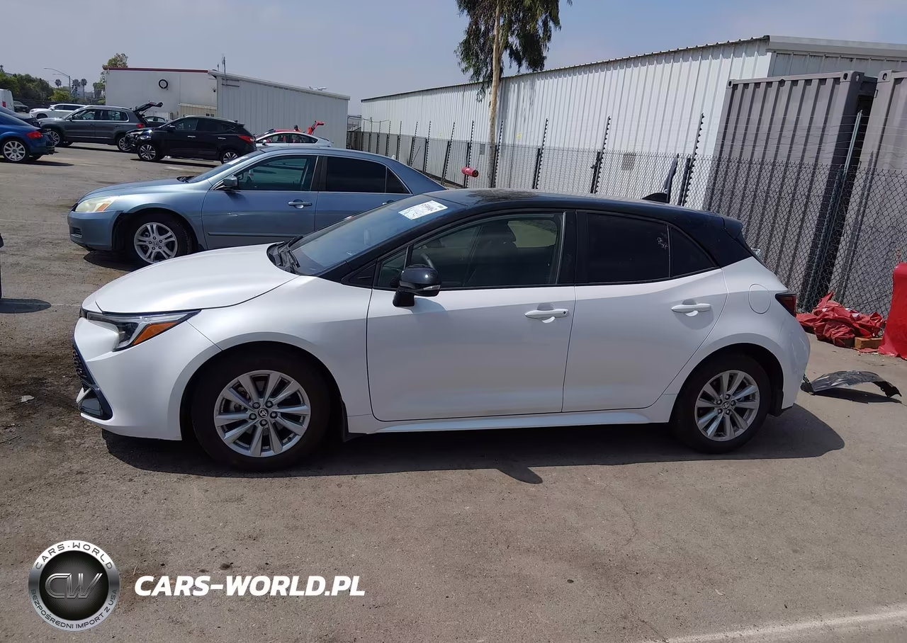 2025 Toyota Corolla Se VIN:JTND4MBE3S3247953 - 14