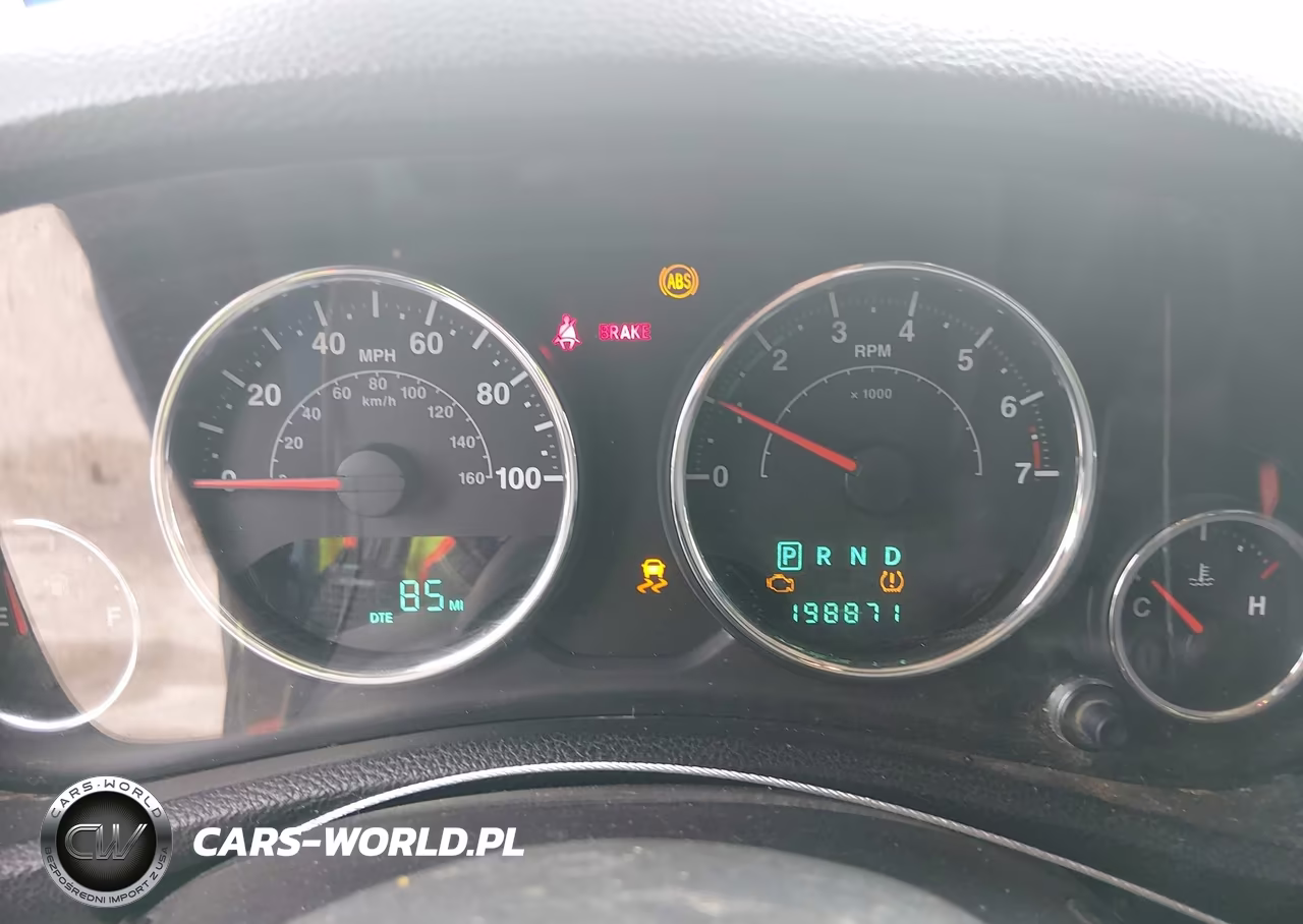 2013 Jeep Wrangler Sport VIN:1C4AJWAG7DL590427 - 7