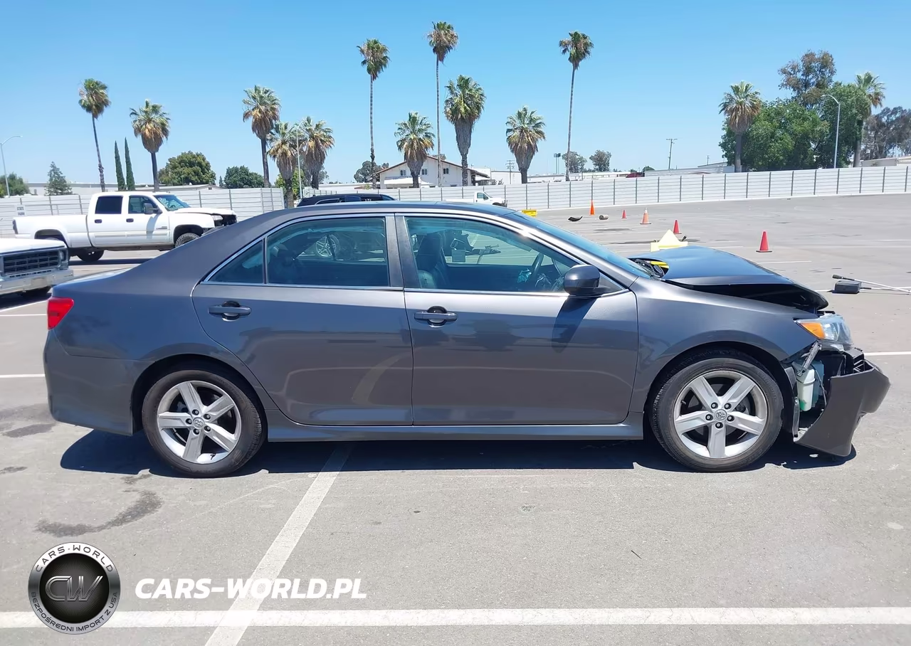 2014 Toyota Camry Se VIN:4T1BF1FK2EU781475 - 13