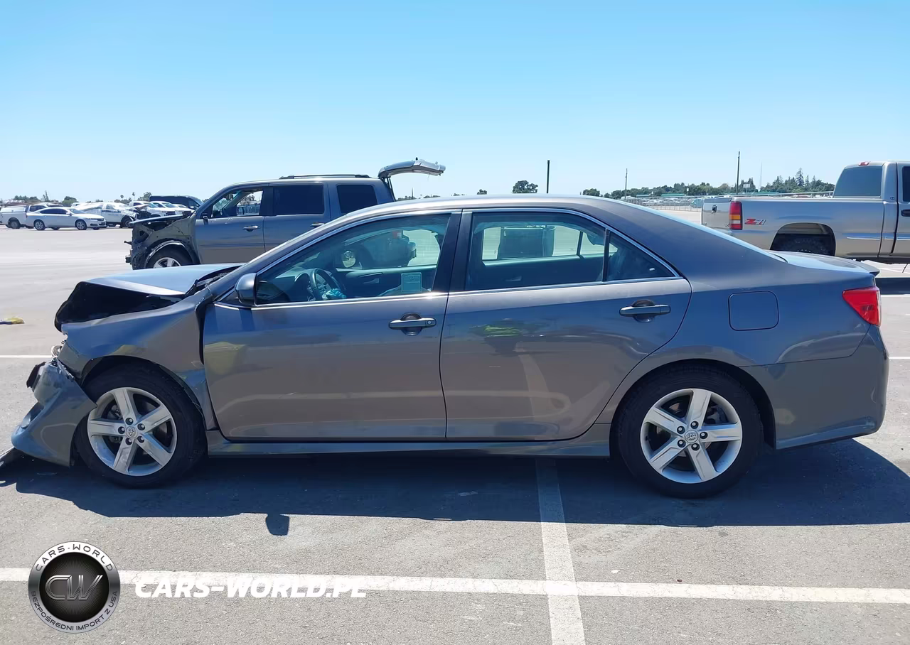 2014 Toyota Camry Se VIN:4T1BF1FK2EU781475 - 14