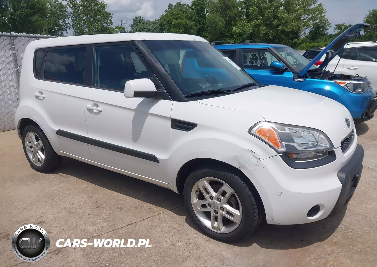 2011 Kia Soul +