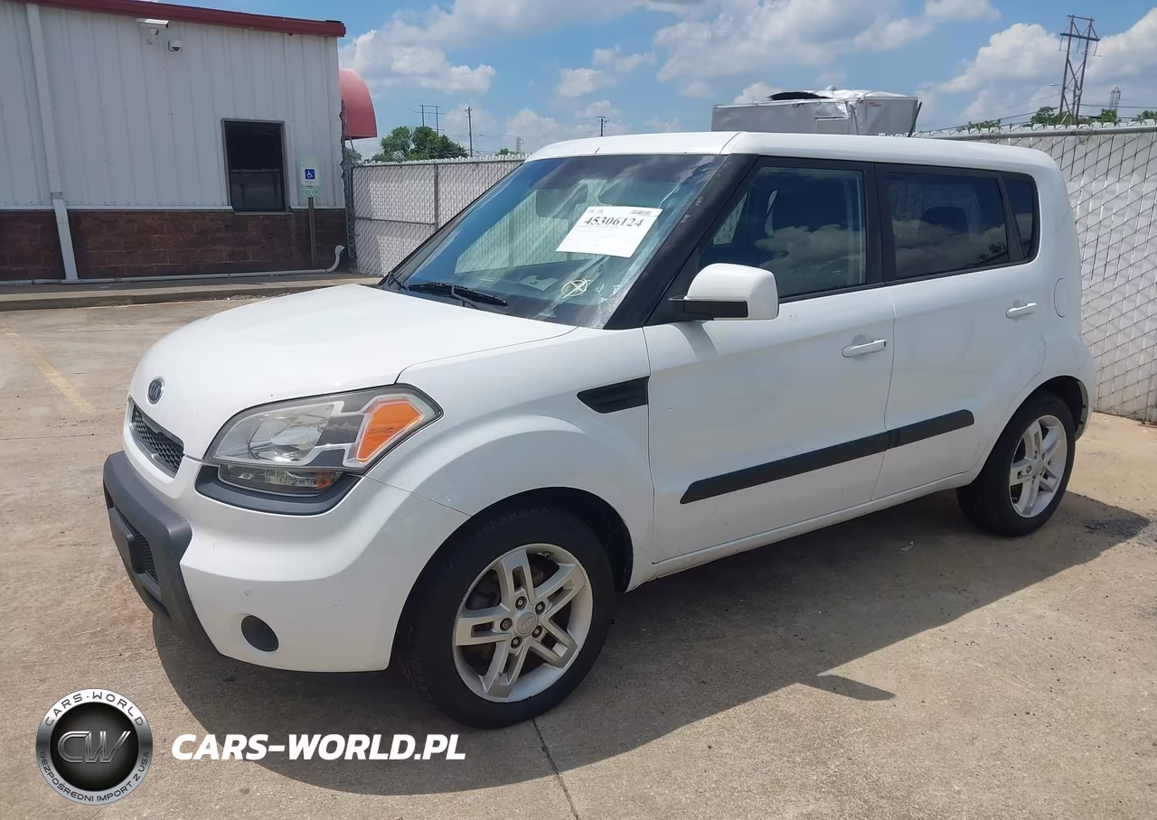 2011 Kia Soul + VIN:KNDJT2A21B7331722 - 2