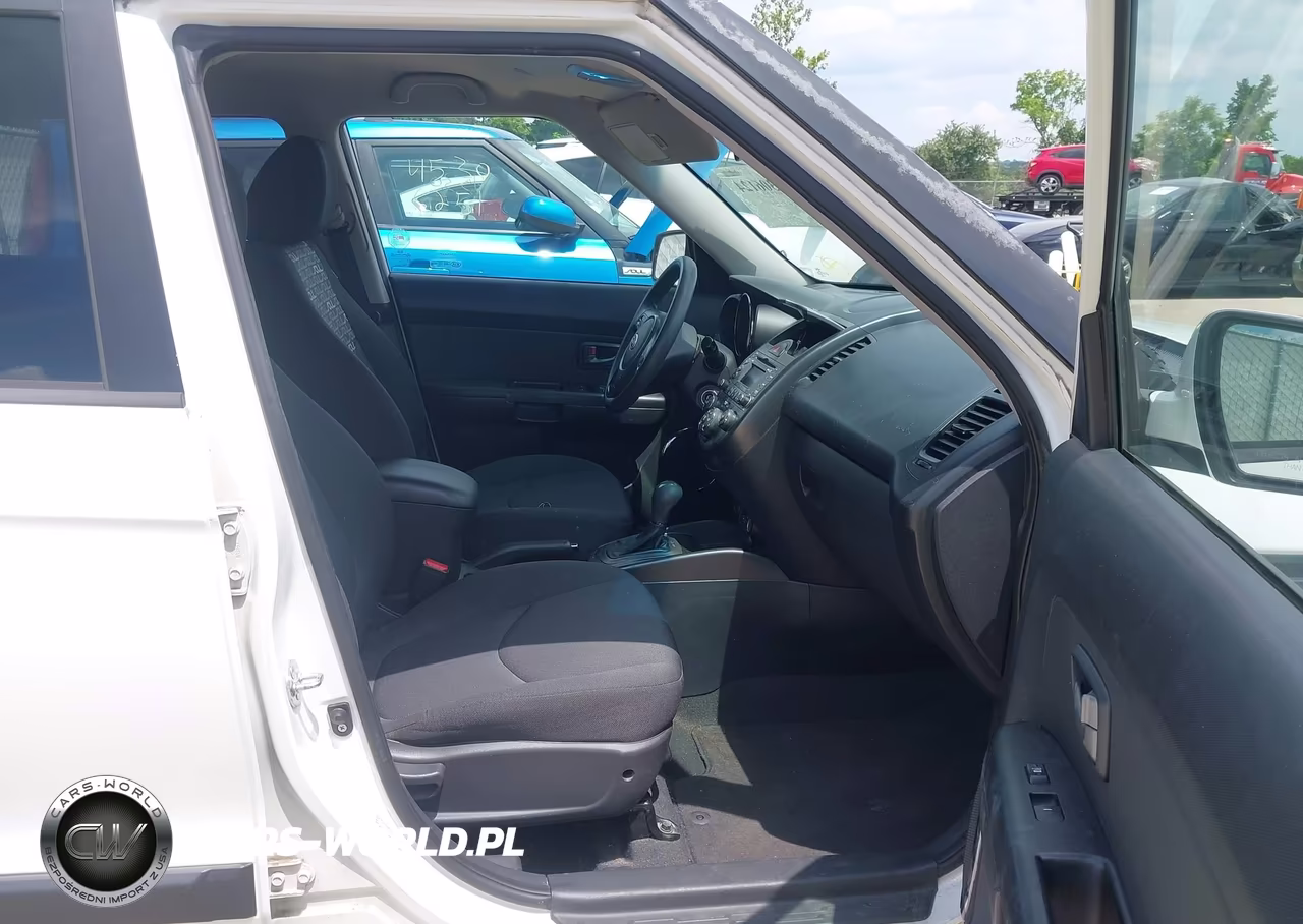 2011 Kia Soul + VIN:KNDJT2A21B7331722 - 5