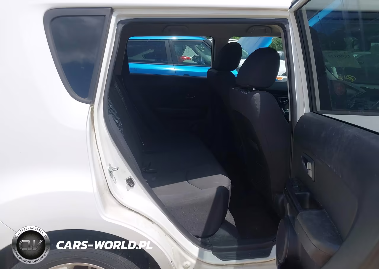 2011 Kia Soul + VIN:KNDJT2A21B7331722 - 8