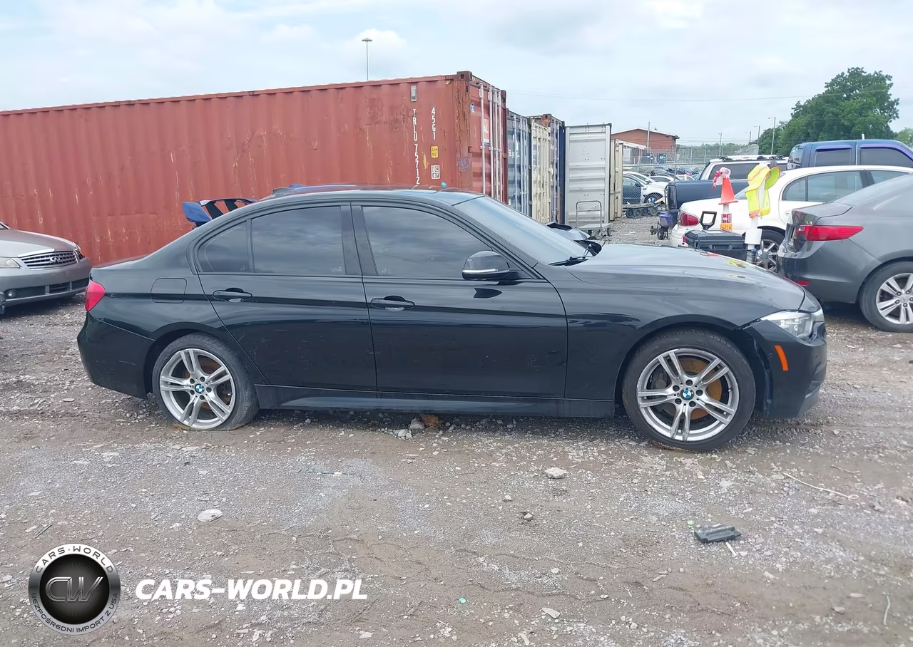 BMW 330 XI VIN:WBA8D9G52JNU67144 - 13