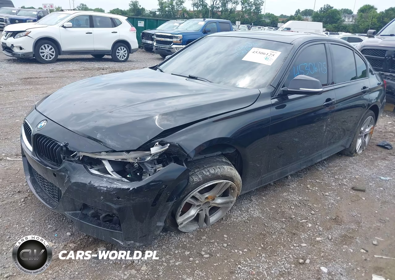 BMW 330 XI VIN:WBA8D9G52JNU67144 - 2