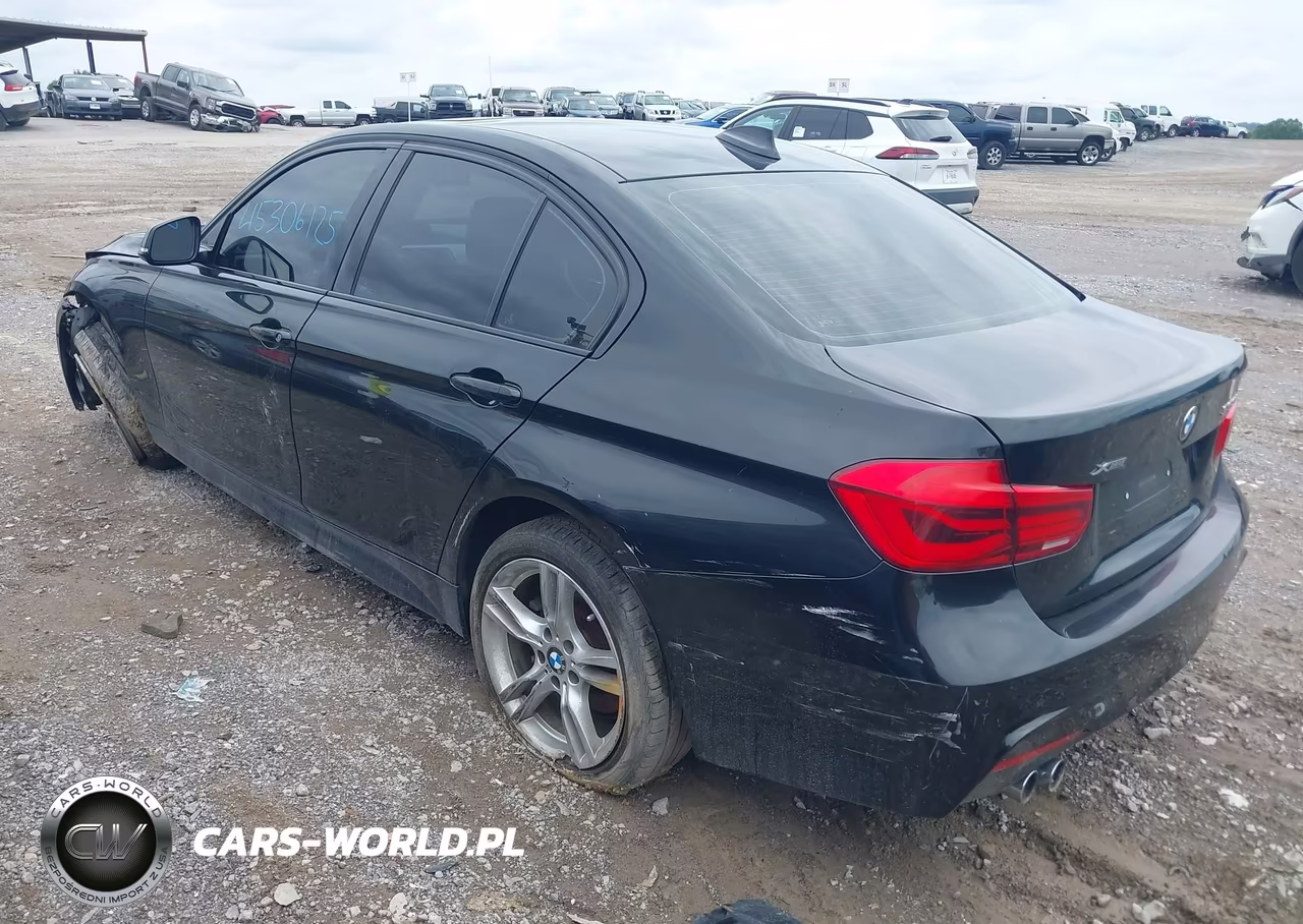 BMW 330 XI VIN:WBA8D9G52JNU67144 - 3