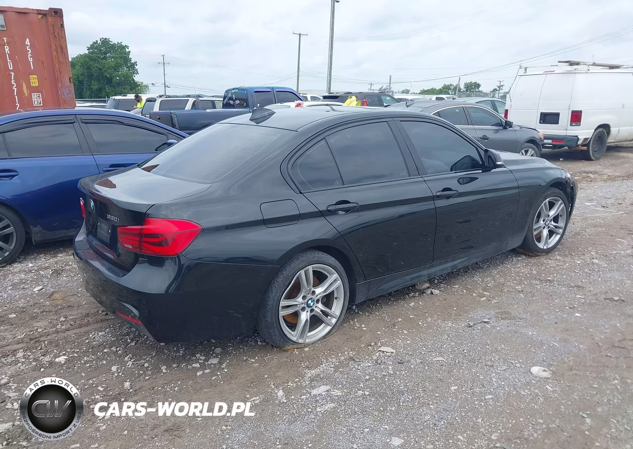 BMW 330 XI VIN:WBA8D9G52JNU67144 - 4