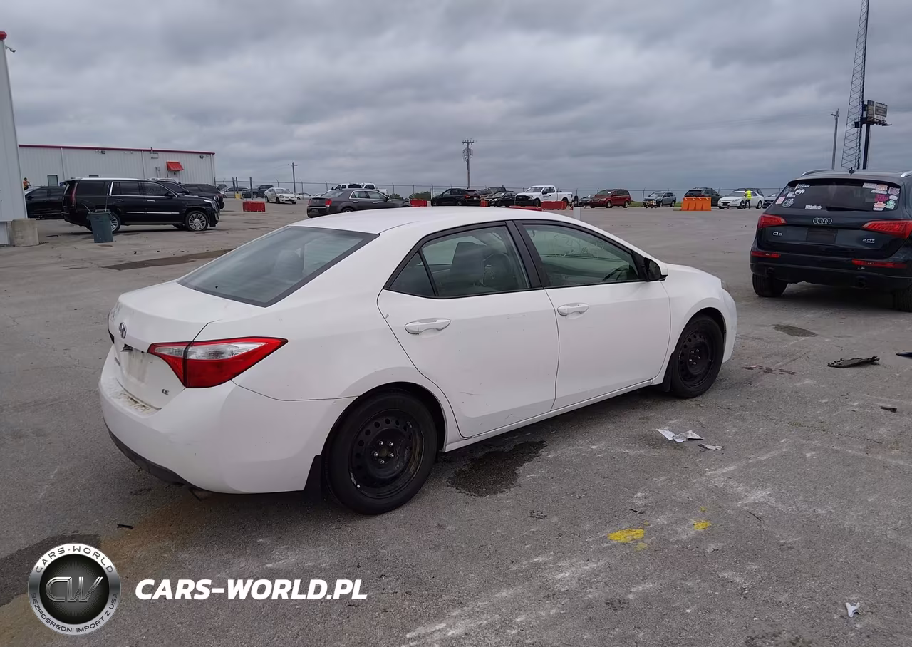 2016 Toyota Corolla Le VIN:2T1BURHE8GC659400 - 4