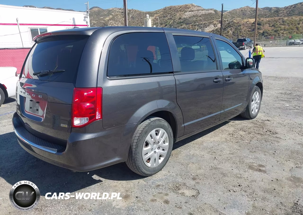 2018 Dodge Grand Caravan Se VIN:2C4RDGBG8JR236871 - 4