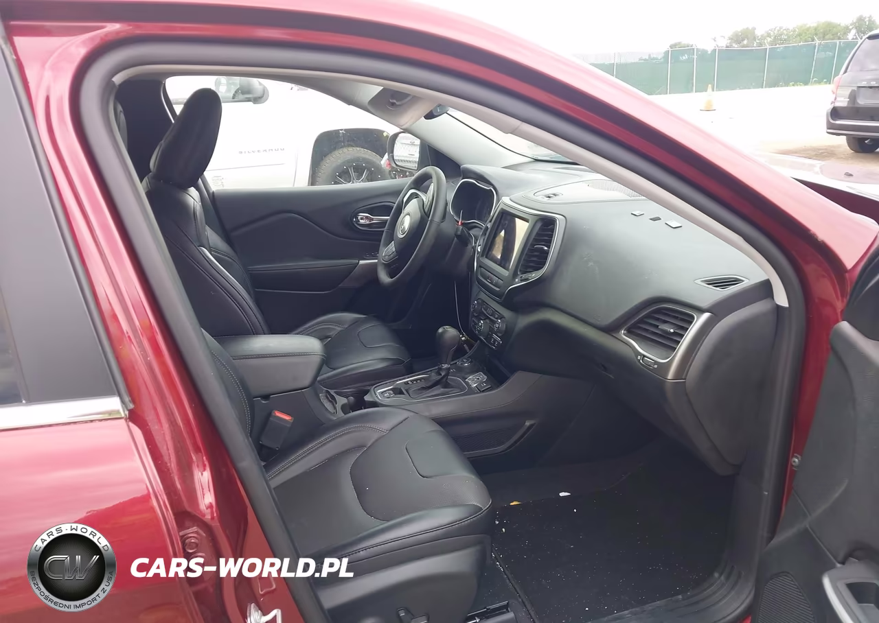 2022 Jeep Cherokee Latitude Lux 4X4 VIN:1C4PJMMNXND521767 - 5