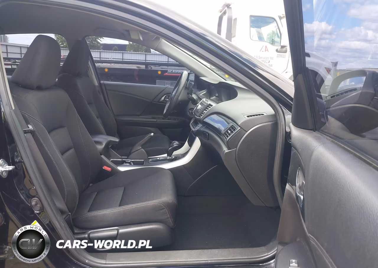 2014 Honda Accord Sport VIN:1HGCR2F54EA096851 - 5