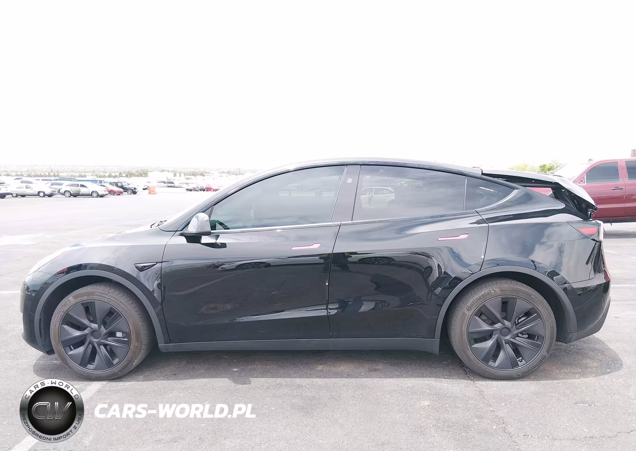 2025 Tesla Model Y Long Range Dual Motor Rear-Wheel Drive VIN:7SAYGDED9SF313878 - 14