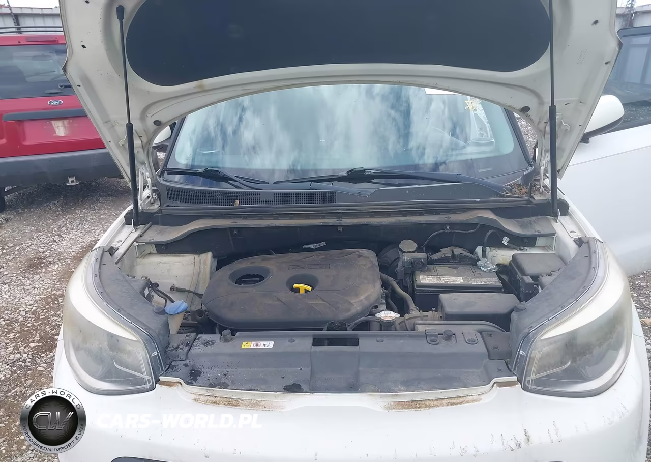 2015 Kia Soul + VIN:KNDJP3A56F7120655 - 10