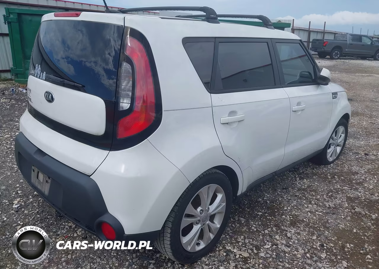 2015 Kia Soul + VIN:KNDJP3A56F7120655 - 4