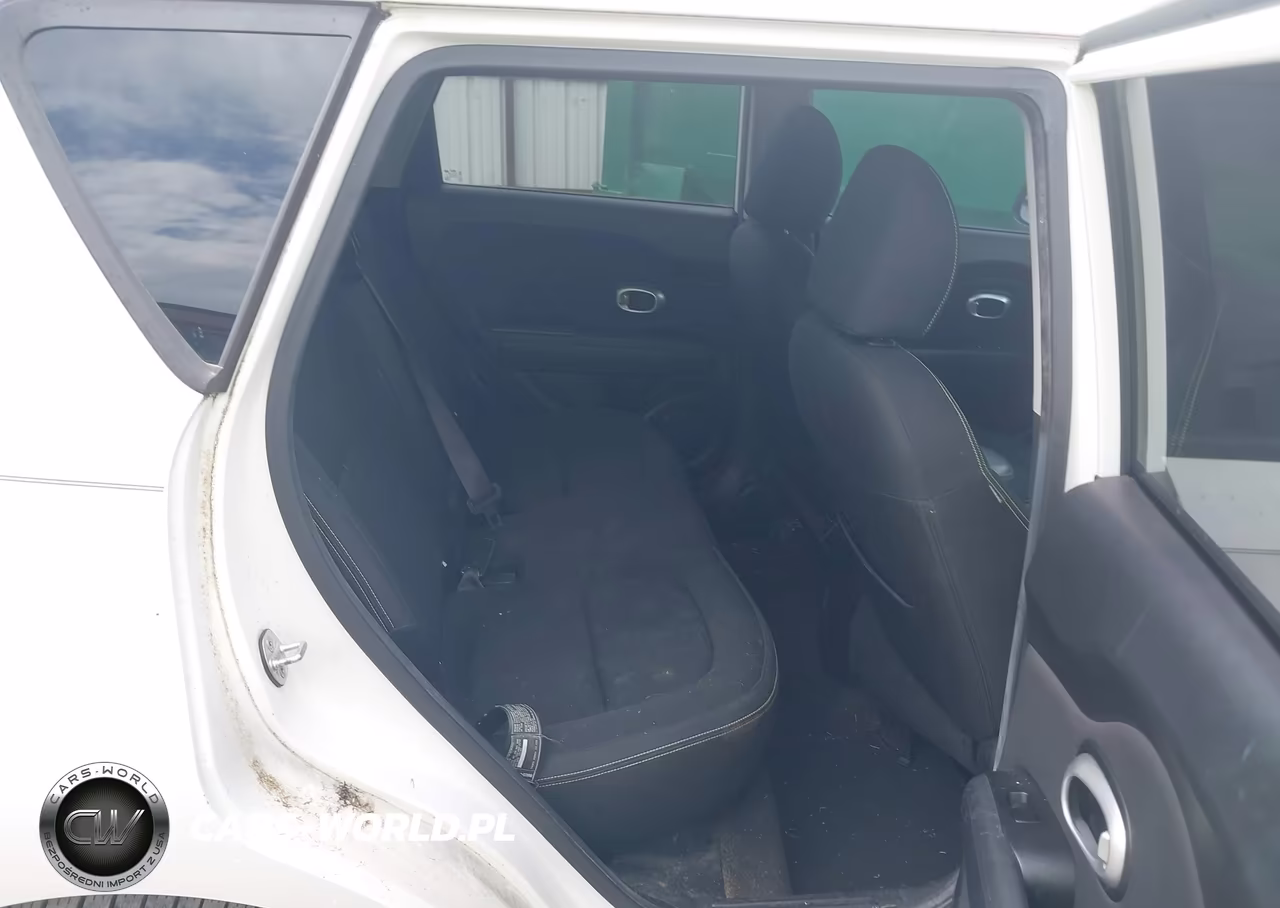 2015 Kia Soul + VIN:KNDJP3A56F7120655 - 8