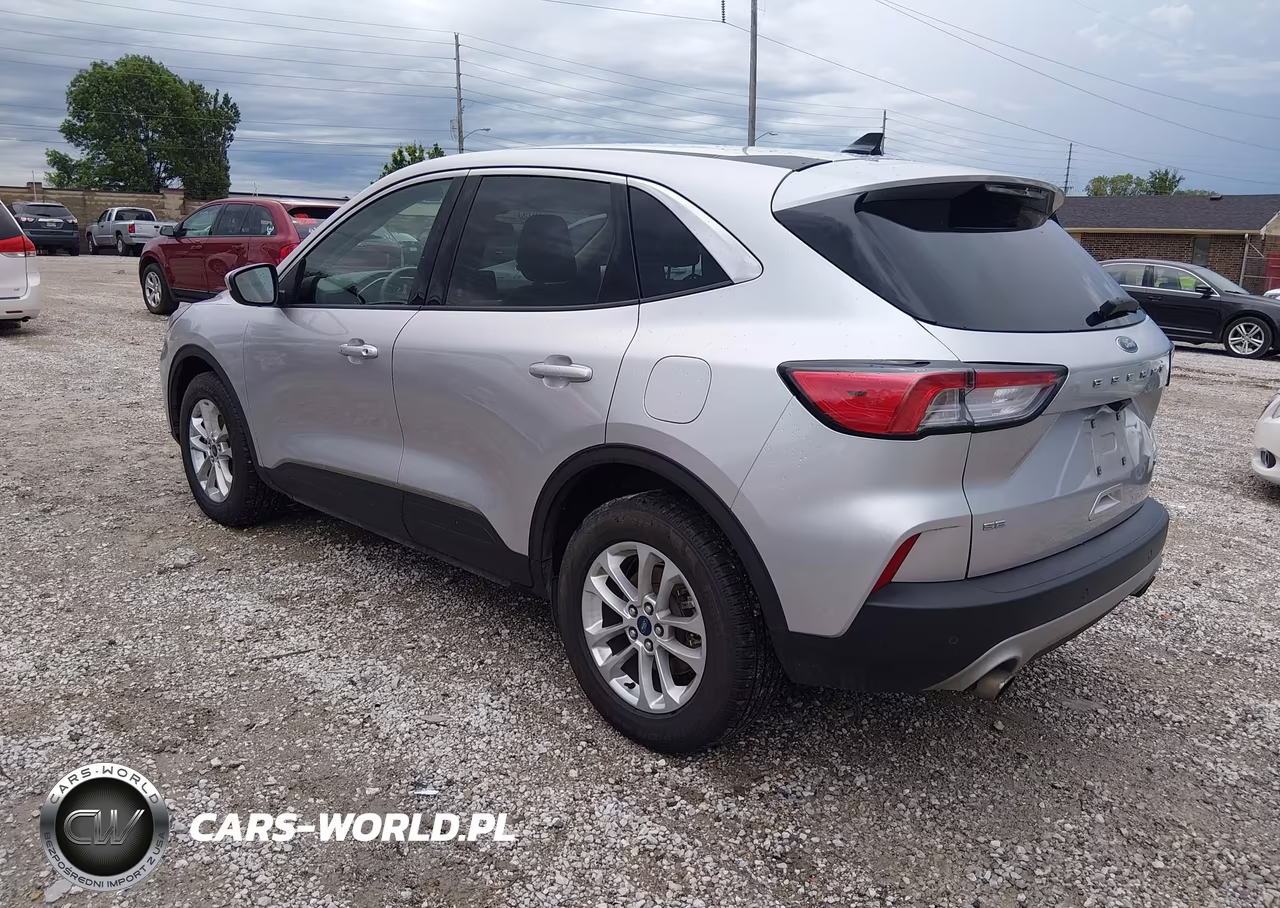 2020 Ford Escape Se VIN:1FMCU9G6XLUA80612 - 3