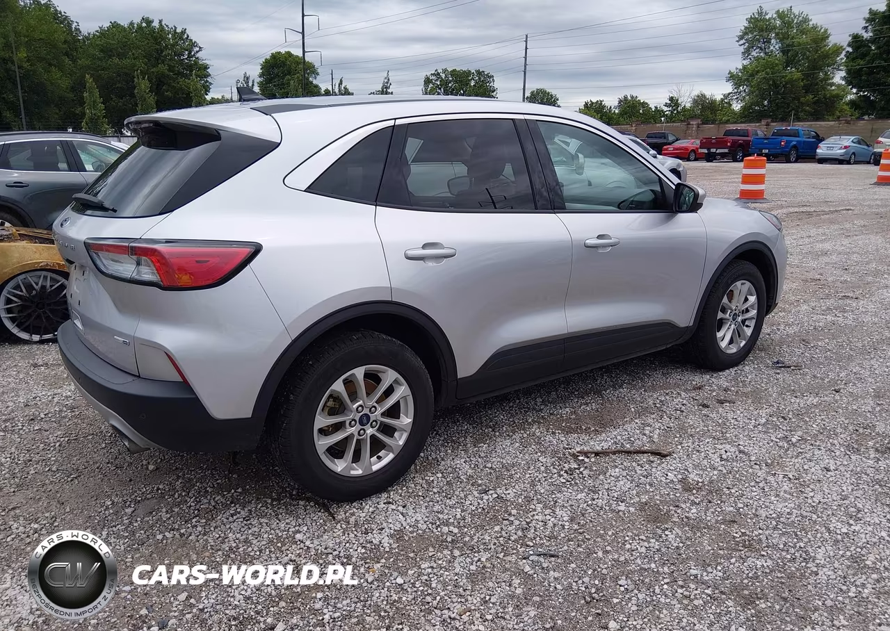 2020 Ford Escape Se VIN:1FMCU9G6XLUA80612 - 4