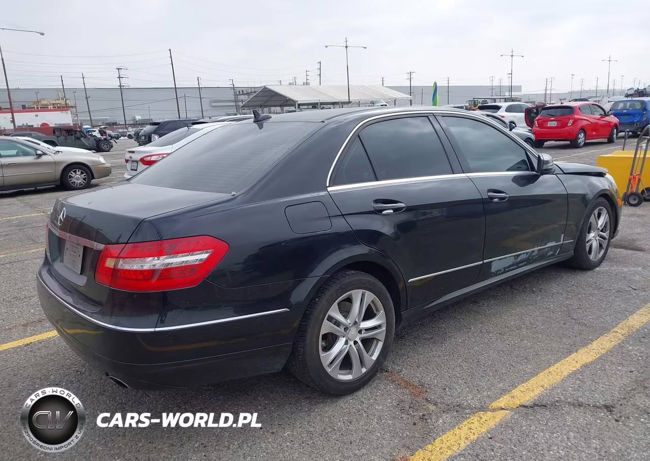 2011 Mercedes-Benz E 350 VIN:WDDHF5GB1BA471440 - 4