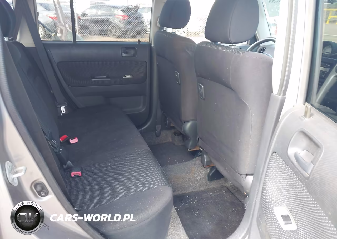 2005 Scion Xb VIN:JTLKT324754009204 - 8