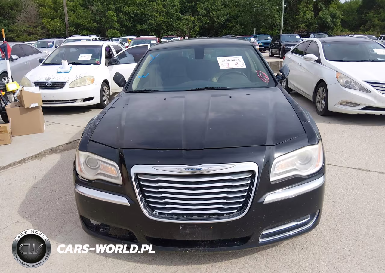 2012 Chrysler 300 VIN:2C3CCAAG2CH138374 - 12