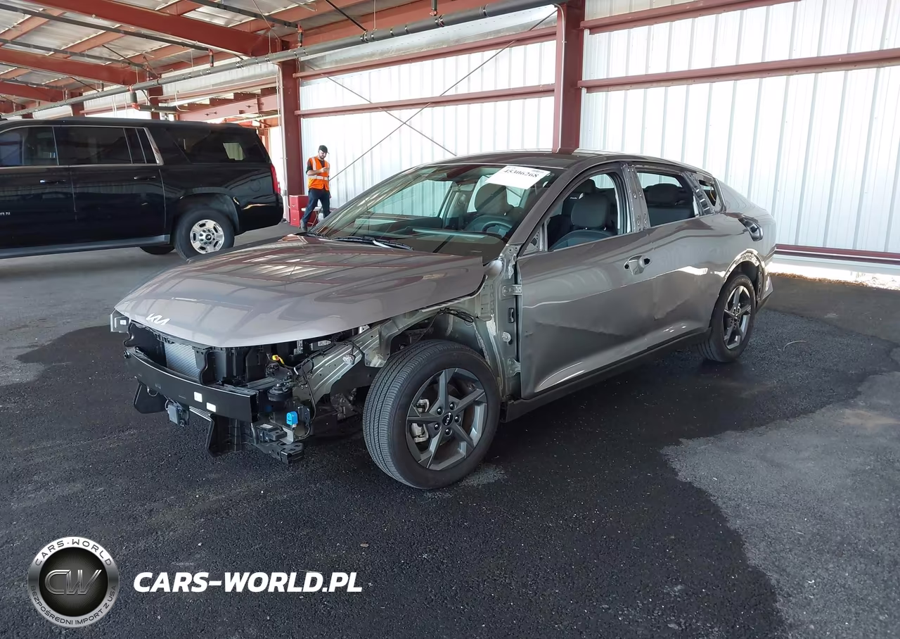 2025 Kia K4 Lxs VIN:3KPFT4DE6SE178505 - 2
