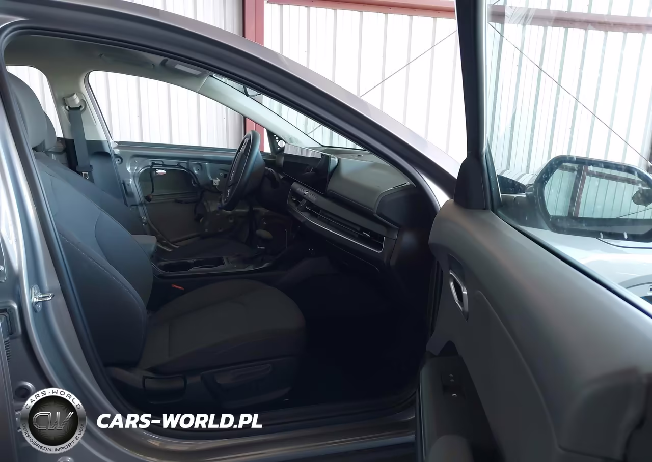 2025 Kia K4 Lxs VIN:3KPFT4DE6SE178505 - 5