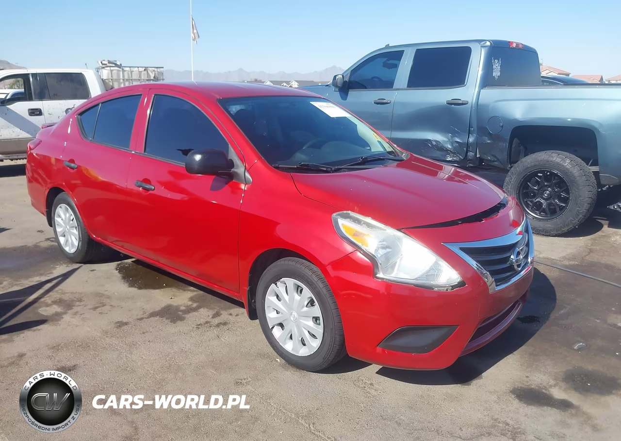 2015 Nissan Versa 1.6 S+ – zdjęcie 1 z 16