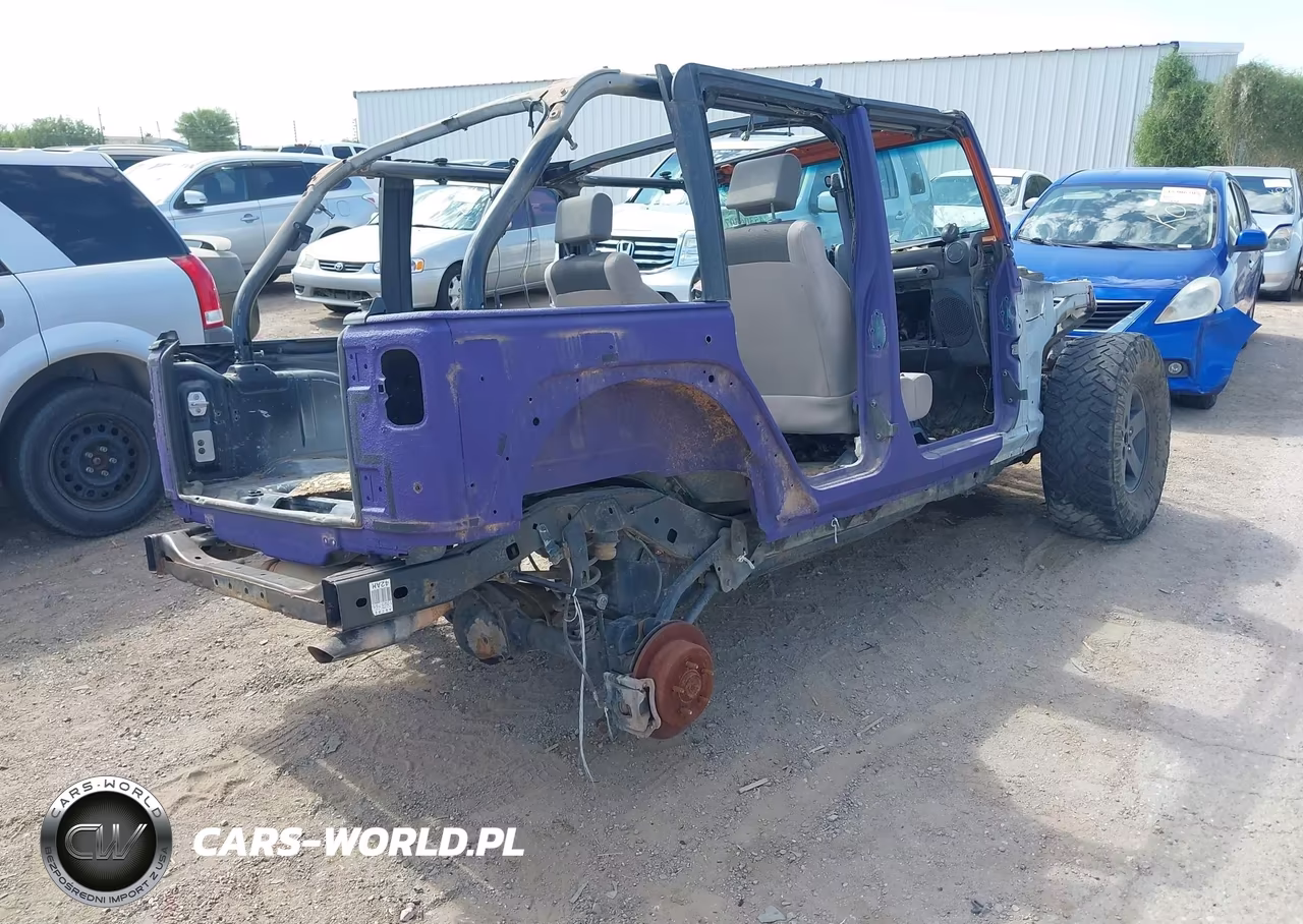 2007 Jeep Wrangler Unlimited X VIN:1J4GA39167L138668 - 4