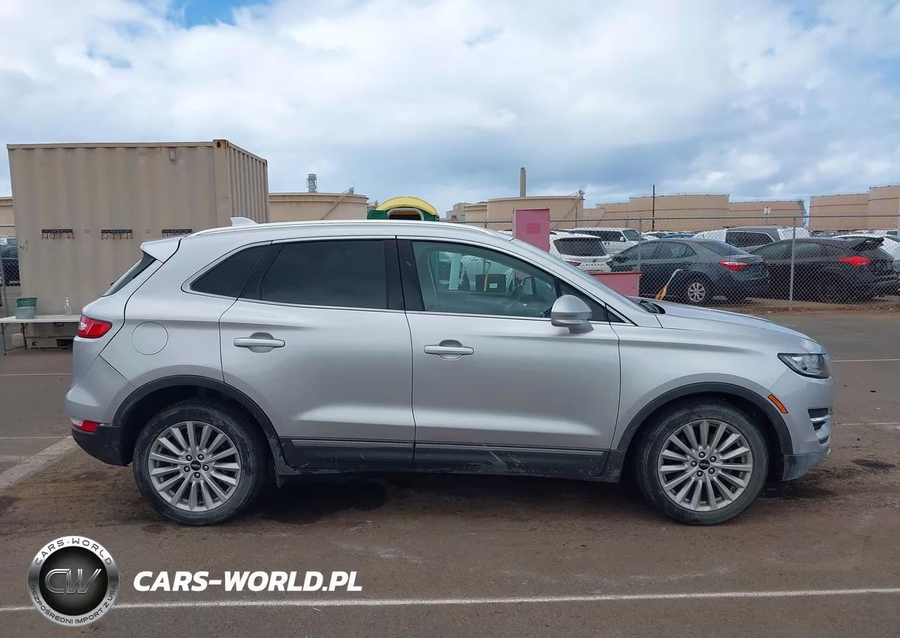 2019 Lincoln Mkc Standard VIN:5LMCJ1C94KUL18301 - 13