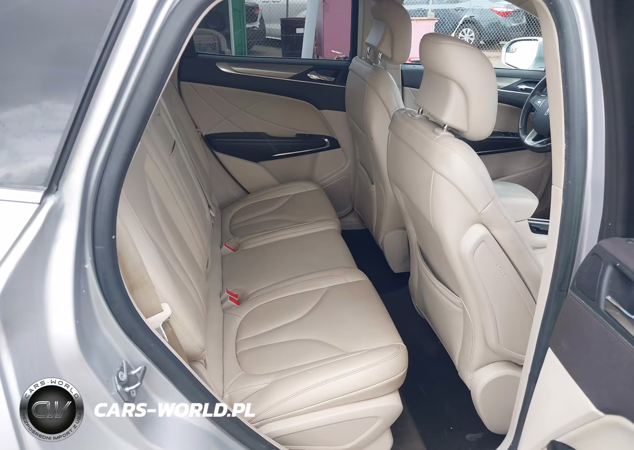 2019 Lincoln Mkc Standard VIN:5LMCJ1C94KUL18301 - 8