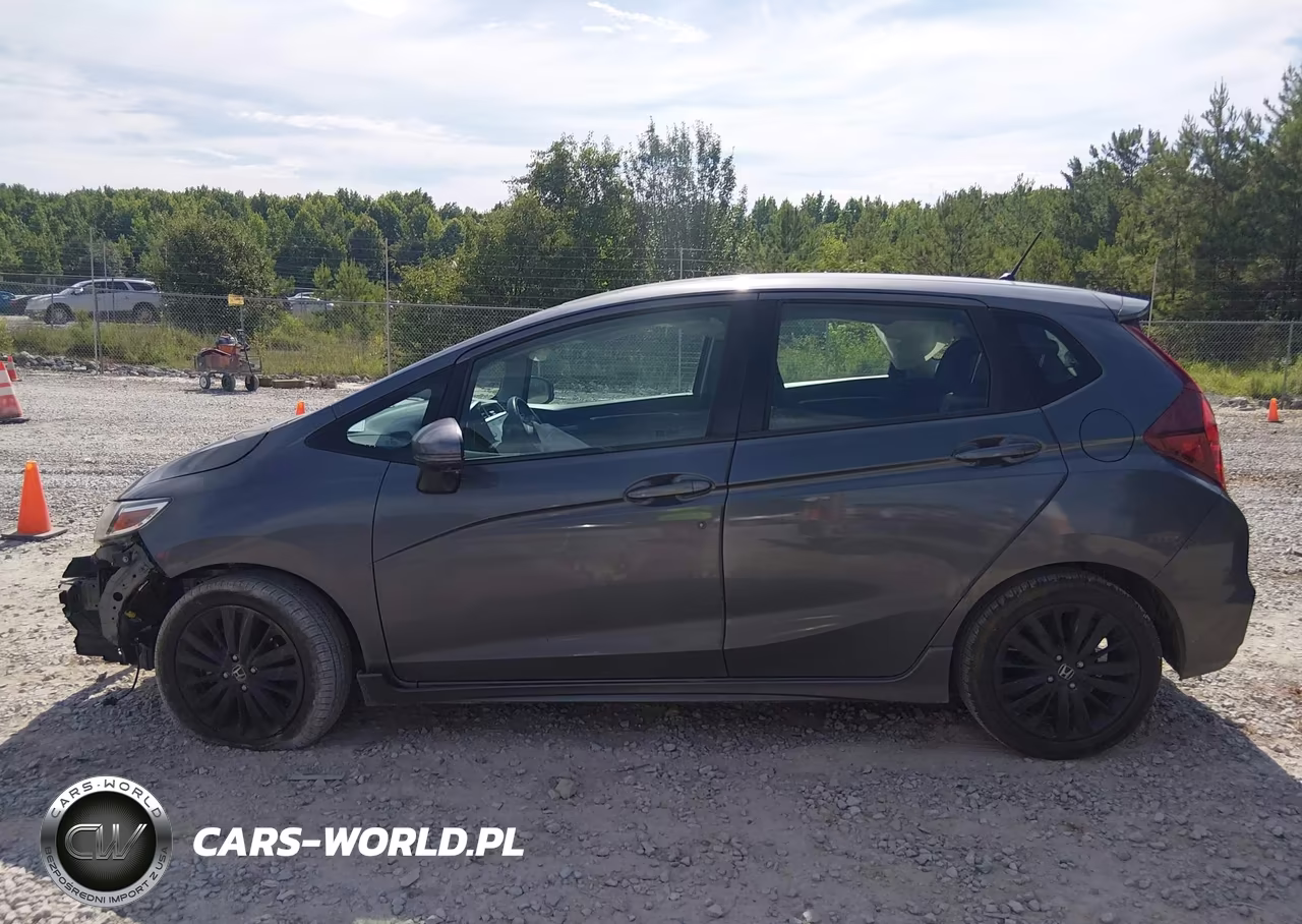 2018 Honda Fit Sport VIN:3HGGK5H62JM707308 - 14