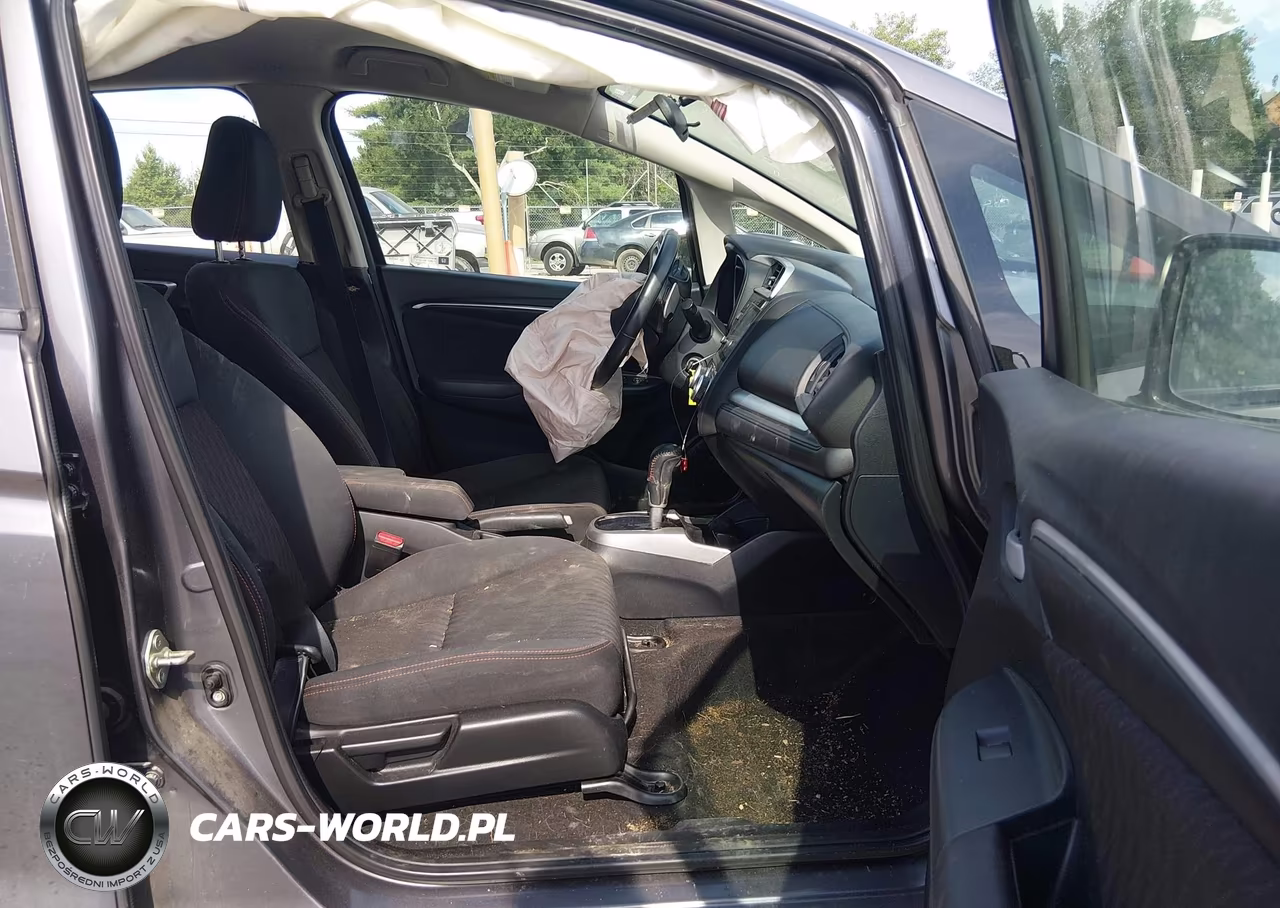 2018 Honda Fit Sport VIN:3HGGK5H62JM707308 - 5