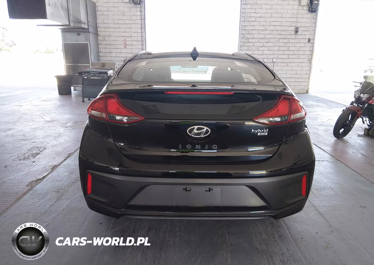 2018 Hyundai Ioniq Hybrid Blue VIN:KMHC65LC7JU076609 - 19