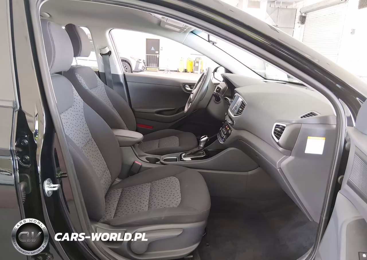 2018 Hyundai Ioniq Hybrid Blue VIN:KMHC65LC7JU076609 - 5