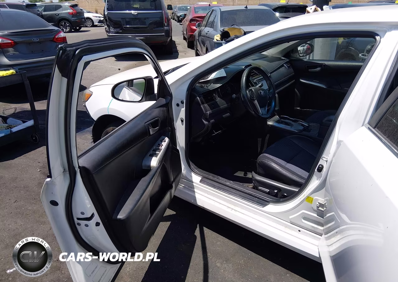 2014 Toyota Camry Se VIN:4T1BF1FK1EU759015 - 5