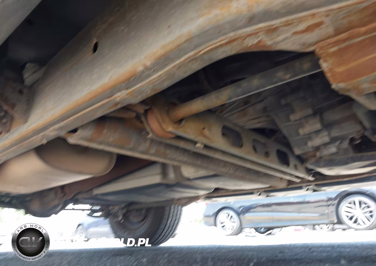 2005 Chevrolet Tahoe Ls VIN:1GNEK13V05J176178 - 12