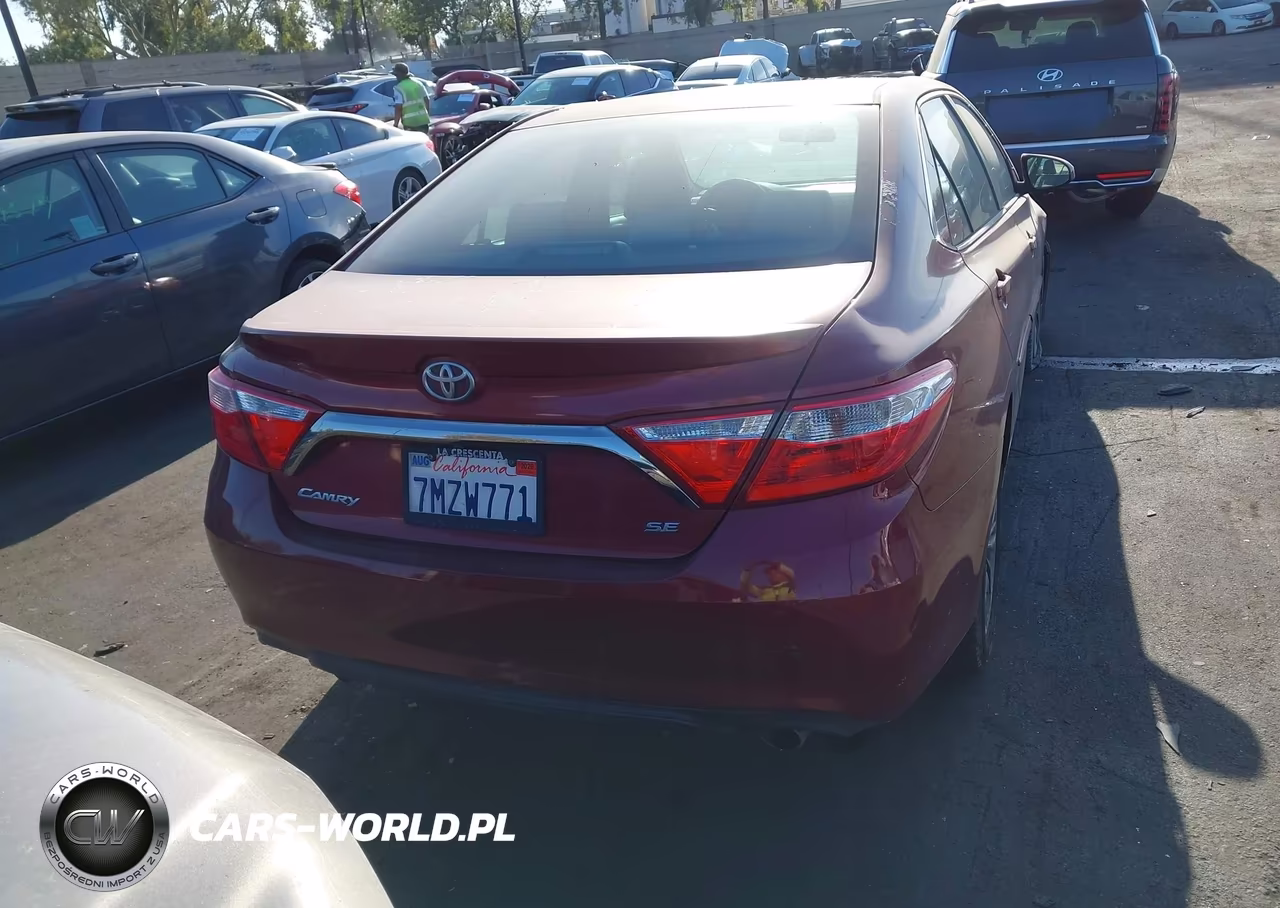 2015 Toyota Camry Se VIN:4T1BF1FK0FU989341 - 17