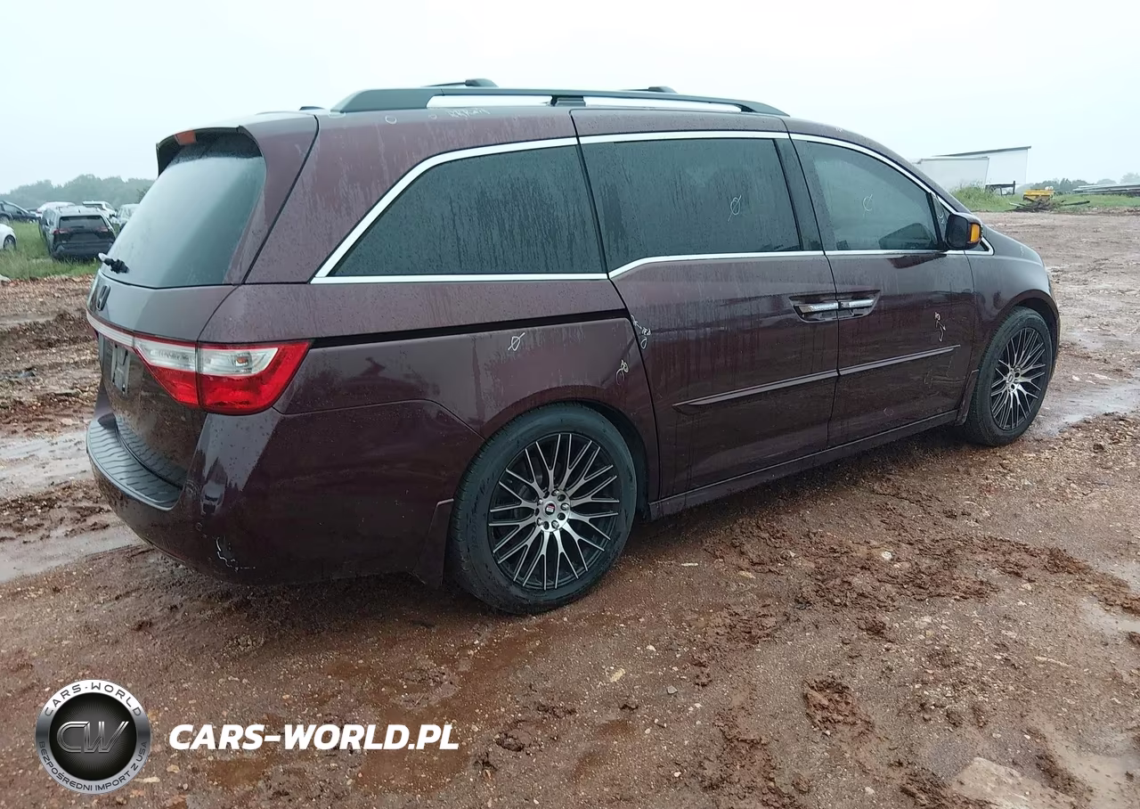 2011 Honda Odyssey Touring-Touring Elite VIN:5FNRL5H98BB086368 - 4